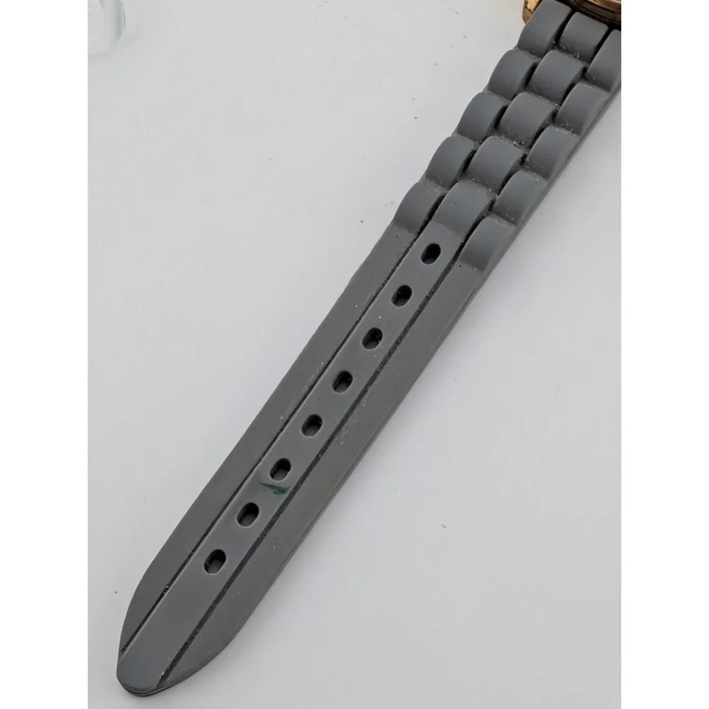 Vivani Watch Women 34mm Case Rhinestones‎ Gray Silicone Band- New Battery